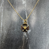 Collier avec croix SUF plaquée or